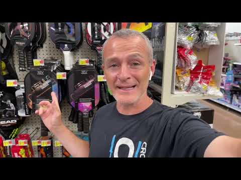 Choosing the Best Pickleball Paddle for a Beginner at Walmart